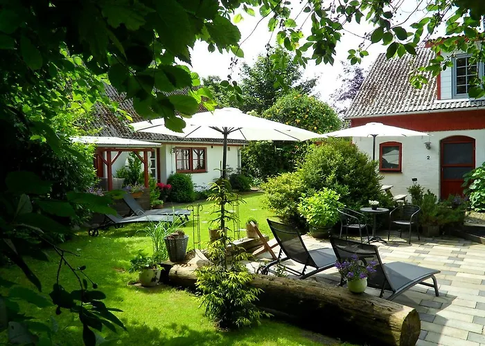 Lille Degnbol Holiday House